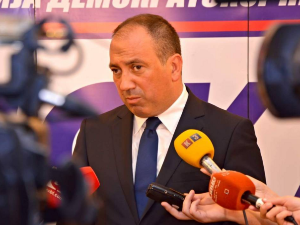 Crnadak: Izbori 23. novembra će biti referendum - Tatarstan ili Evropska unija