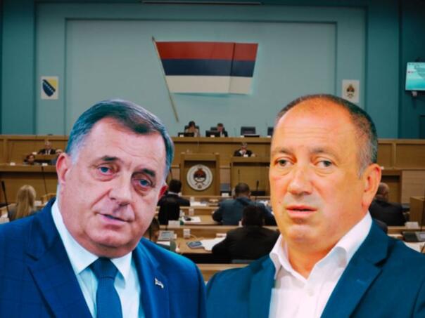Crnadak: Laž je da Dodika treba čekati na izborima, zabranjeno mu je...
