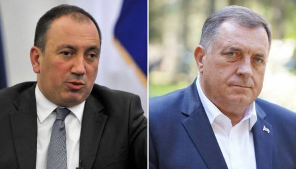 Crnadak: Neka Dodik i Cvijanović saopće datum posebne sjednice
