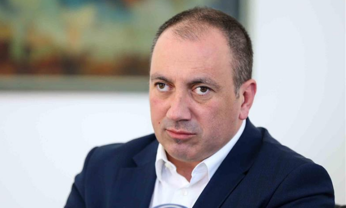 Crnadak: Rukovodstvo RS u teškoj izolaciji