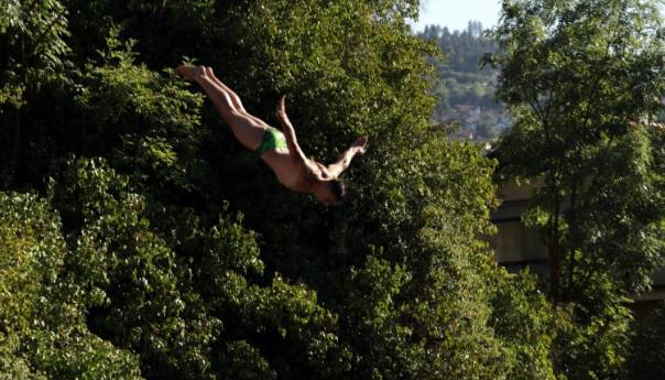 Crnogorac Evald Krnić pobjednik 'Bentbaša Cliff Diving 2021'