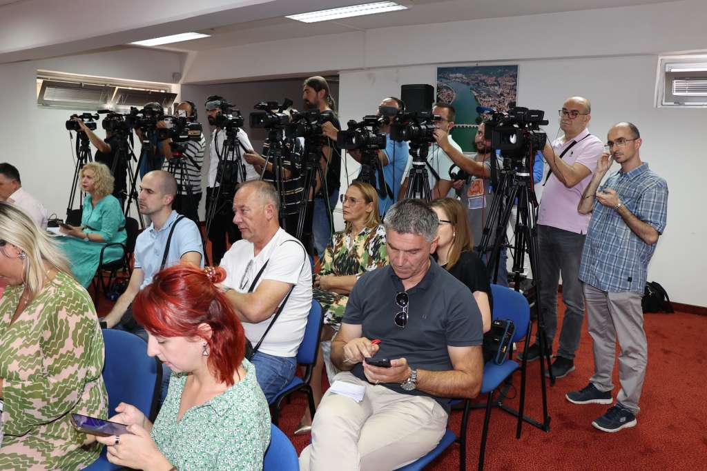 Crnogorski poslovni čovjek napao novinarku dnevnika Pobjeda