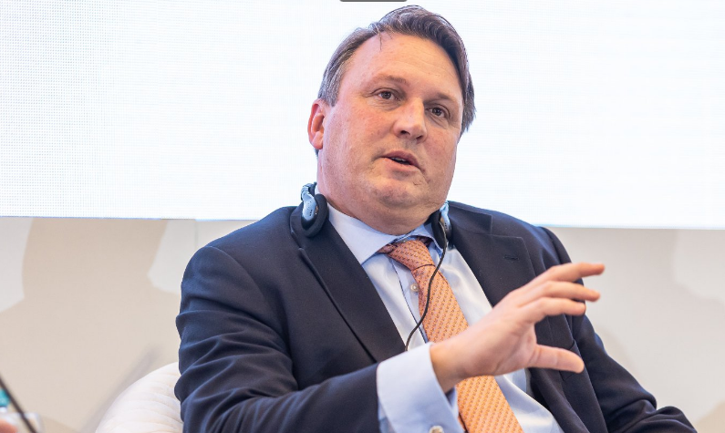 Cronin: Vrijeme je za ekonomsku dalekovidnost nasuprot političke kratkovidnosti 