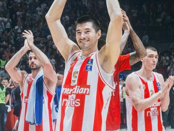 Crvena zvezda 'pomela' Partizan i ponovo osvojila ABA ligu