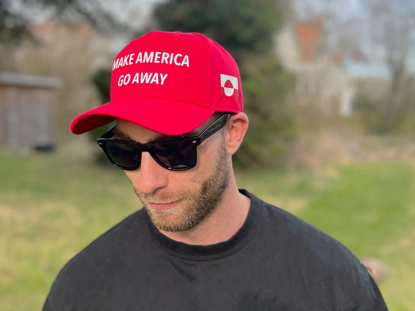 Crveni kačketi hit na Grenlandu: "Neka Amerika nestane"