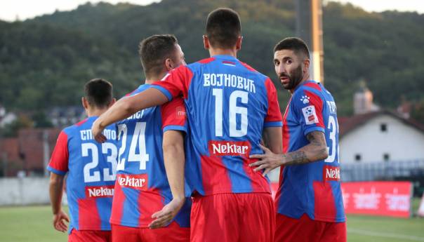 Crveni karton za Igman, a onda gol Borca za pobjedu u 93. minuti