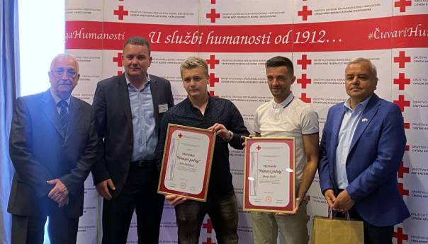 Crveni križ FBiH dodijelio priznanja 'Humani podvig' i '8. maj'