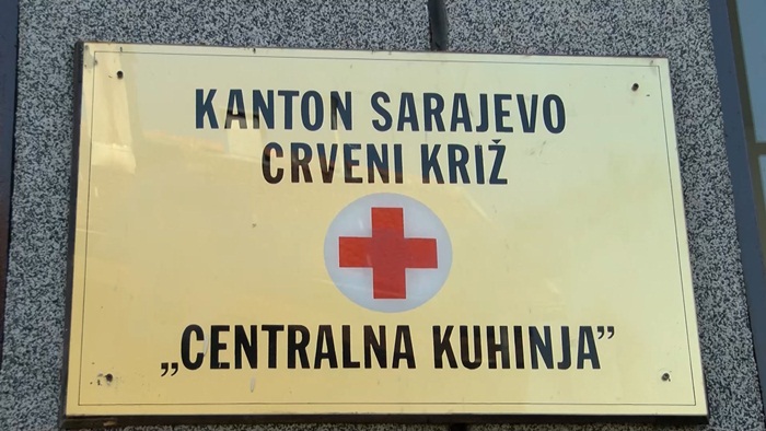 Crveni križ KS organizuje prijem kurbanskog mesa za Centralnu kuhinju