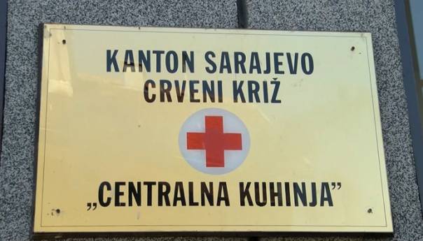 Crveni križ KS organizuje prijem kurbanskog mesa za Centralnu kuhinju