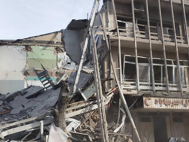 Crveni polumjesec: U napadima na Iran oštećeno više od 3000 kuća