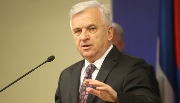 Čubrilović: Božić podstrek afirmaciji porodičnih vrijednosti