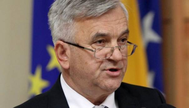 Čubrilović: Neki u NSRS-u zloupotrebljavaju poslaničke mogućnosti