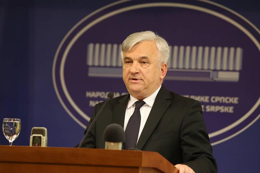 Čubrilović pozvao Izetbegovića i Čovića na posebnu sjednicu NSRS