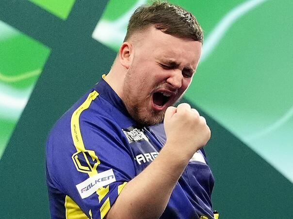Čudesni Luke Littler (17) postao najmlađi svjetski prvak u pikadu