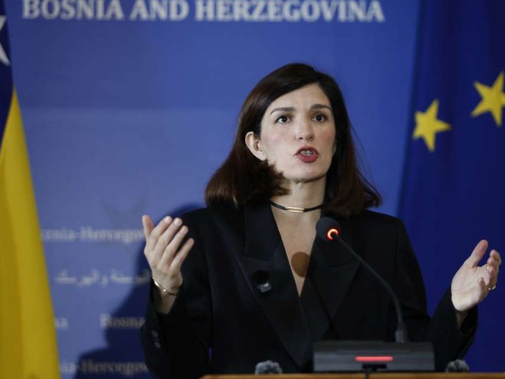 Ćudić: Amidžiću Bošnjaci i muslimani ne smetaju kada se finansira njihovim novcem