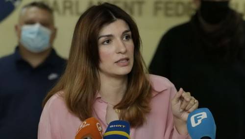 Ćudić: Dodik od NSRS pravi 'ministarstvo odbrane' ruskih interesa