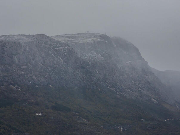Čudno za april: U Dalmaciji pada snijeg