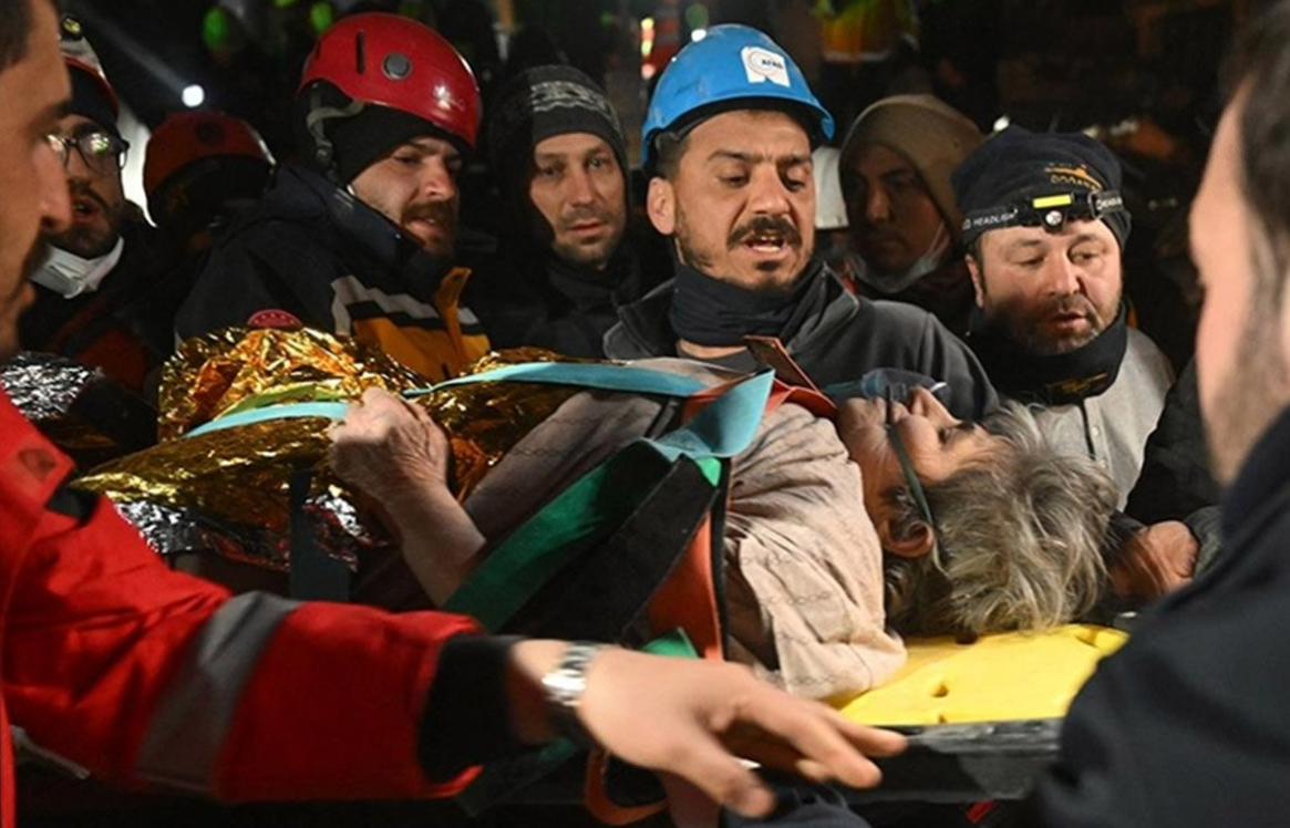 Čudo u Turskoj: Starica spašena 212 sati nakon potresa