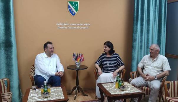 Curić u Novom Pazaru sa generalnim sekretarom VKBI