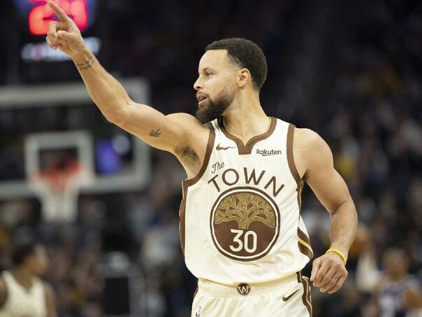 Curry u centru skandala: Optužuju ga za podršku Izraelu