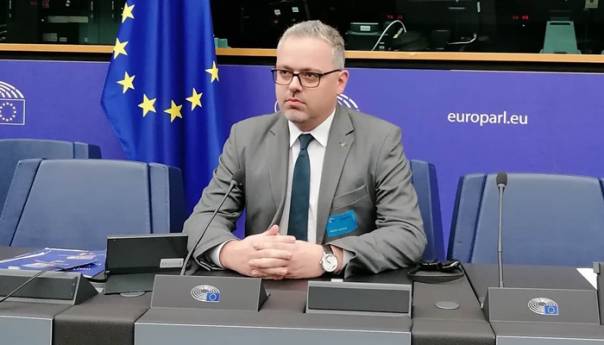 Ćutahija: Ustav BiH nije prepreka političarima da rade u korist građana