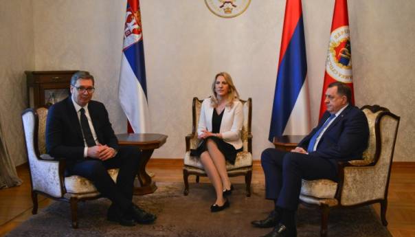 Cvijanović i Dodik sa Vučićem u Palati Republike