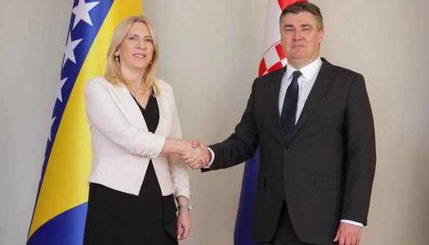 Cvijanović i Milanović: Dobrodošao i Bećirović, ali drugi formati ne