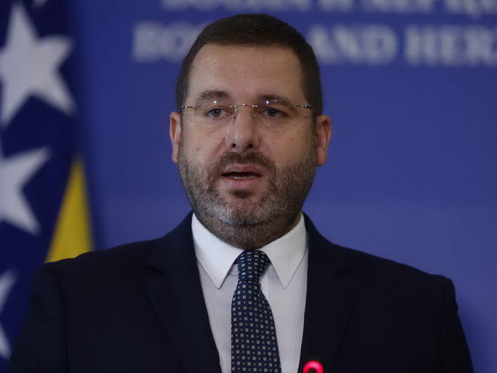 Cvijanović nastavlja da radi svoj posao, nema povlačenja iz državnih institucija