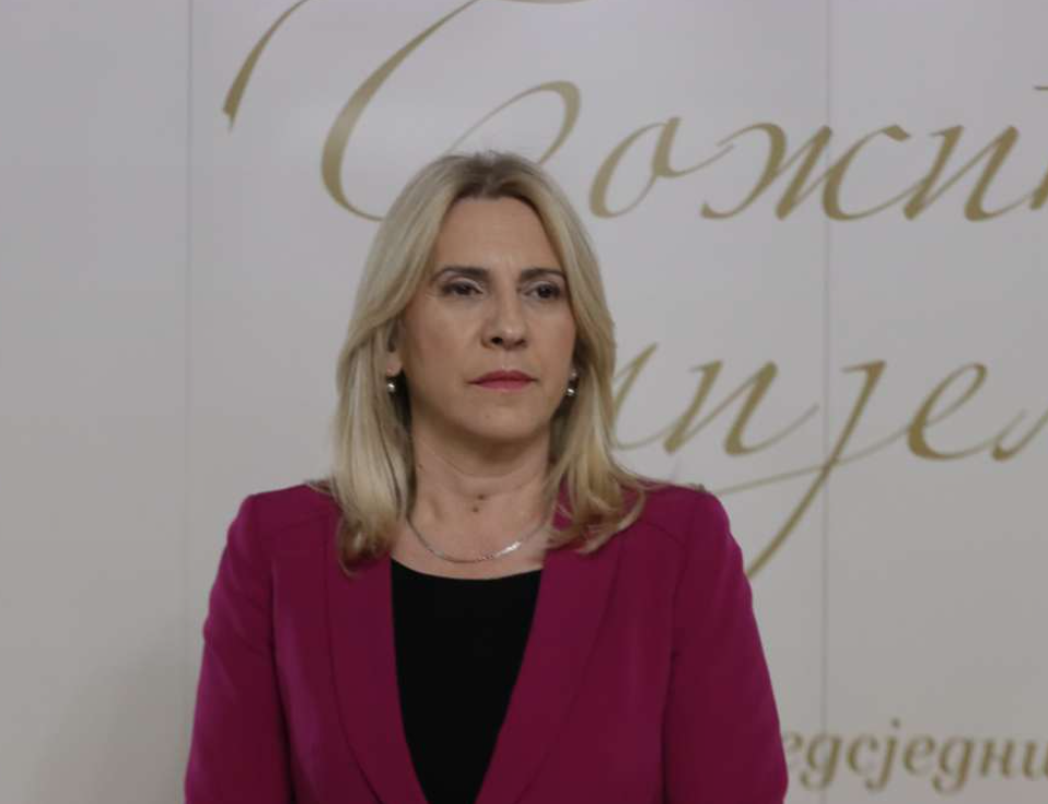 Cvijanović: Neka nas snaga Božića duhovno osnaži, poveže i okupi oko trajnih hrišćanskih vrijednosti