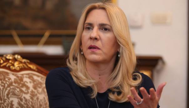 Cvijanović: Postoje razne inicijative da se Dodik izoluje