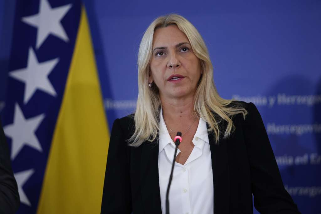 Cvijanović pozvala vojnog atašea Srbije da ostane u RS-u
