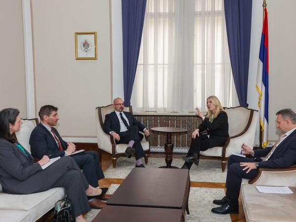 Cvijanović se sastala sa Ginkelom i komandantom EUFOR-a Frondom