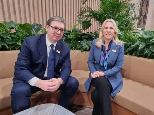 Cvijanović se sastala Vučićem u Bakuu: Bratski odnosi i novi projekti