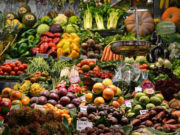Da li soda bikarbona zaista uklanja pesticide sa voća i povrća?