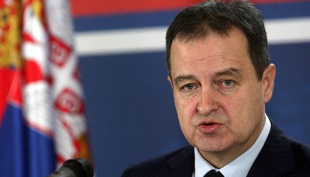 Dačić: Četvorica srpskih državljana stigla u Francusku iz Wuhana