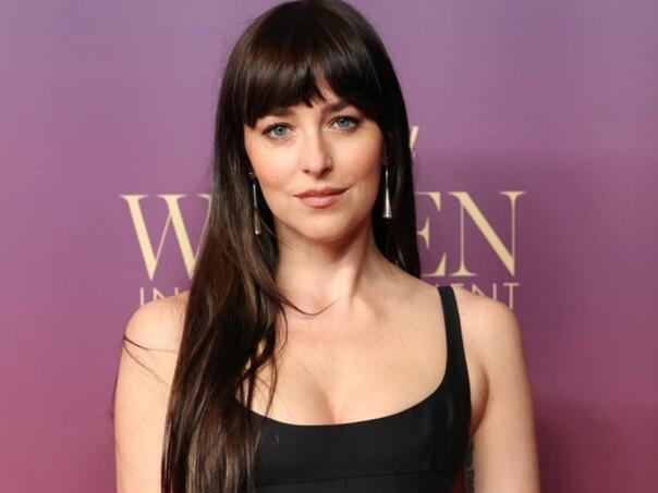 Dakota Johnson dokazuje da manje zaista može značiti više