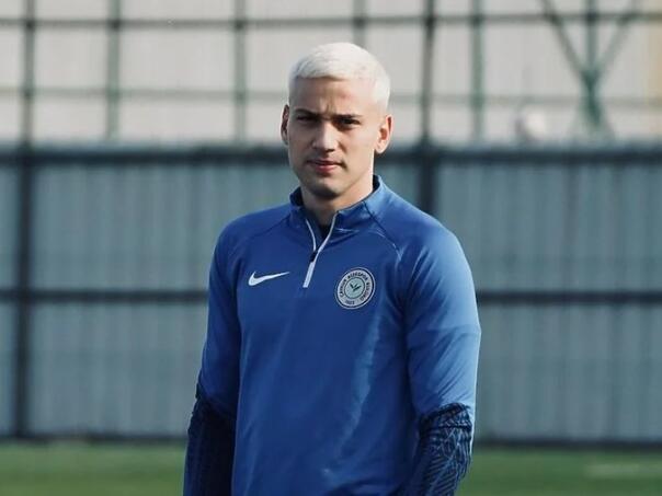 Dal Varešanović potpuno promijenio imidž