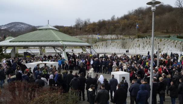 Dan nezavisnosti BiH obilježen u Potočarima