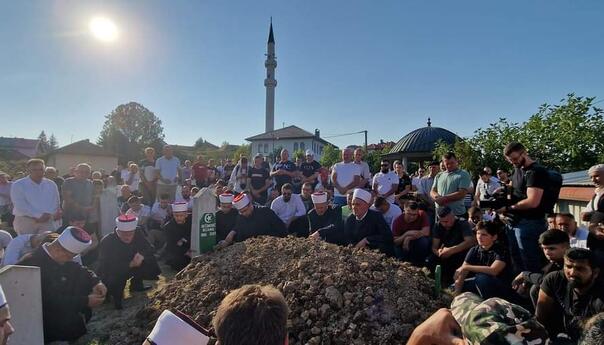 Danas Dan žalosti zbog masakra u Gradačcu