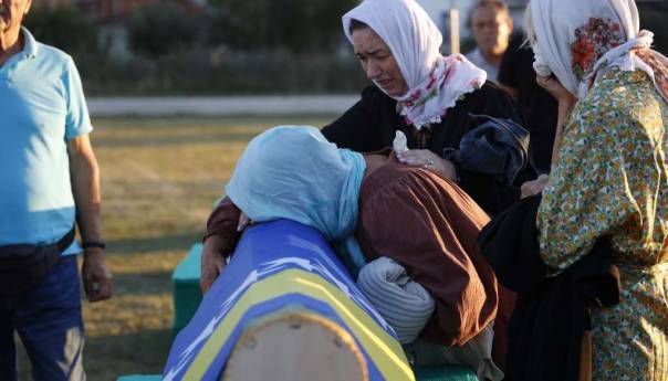 Danas dženaza i ukop16 bošnjačkih žrtava u Prijedoru