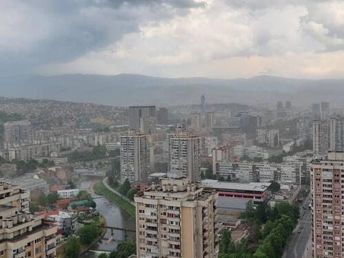 Danas oblačno, na planinama moguć slab snijeg