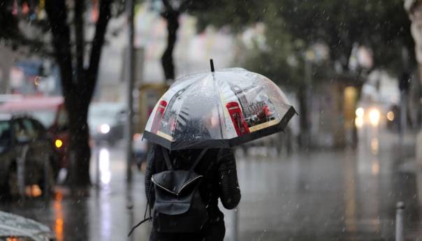 Danas promjenljivo vrijeme, uz smjenu sunčanih perioda i povremene kiše