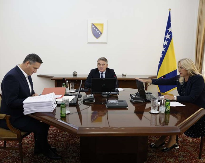 Danas redovna sjednica Predsjedništva BiH