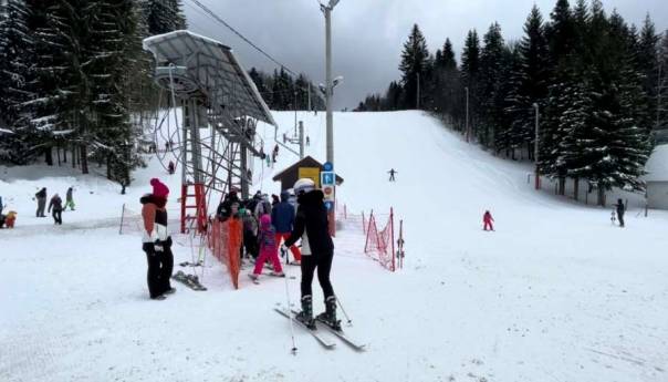 Danas se otvara i sezona skijanja na Ponijerima