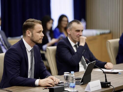 Danas se potpisuje sporazum: Hoće li ostati mrtvo slovo na papiru?