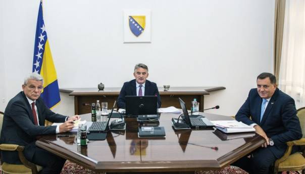 Danas sjednica Predsjedništva, Dodik najavio da neće glasati