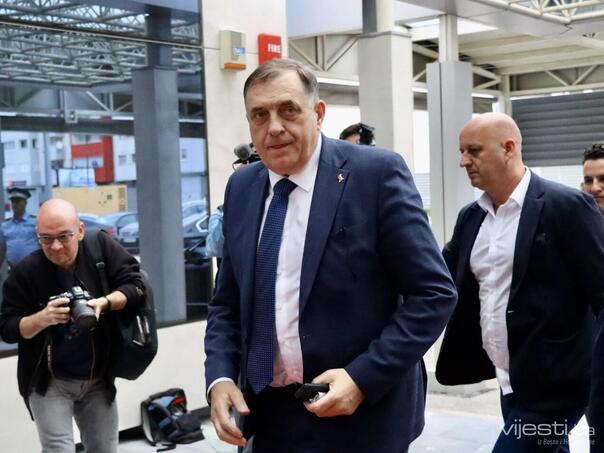 Danas sjednica Predsjedništva SNSD-a