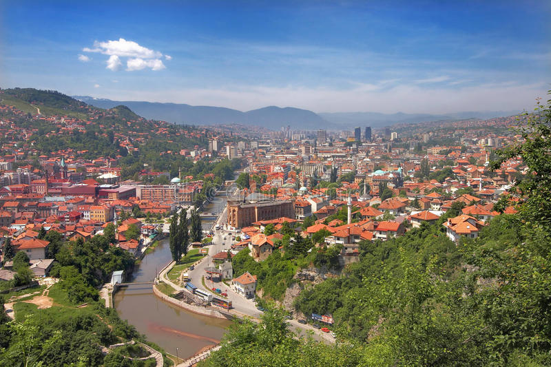 Danas sunčano, temperature do 30 stepeni