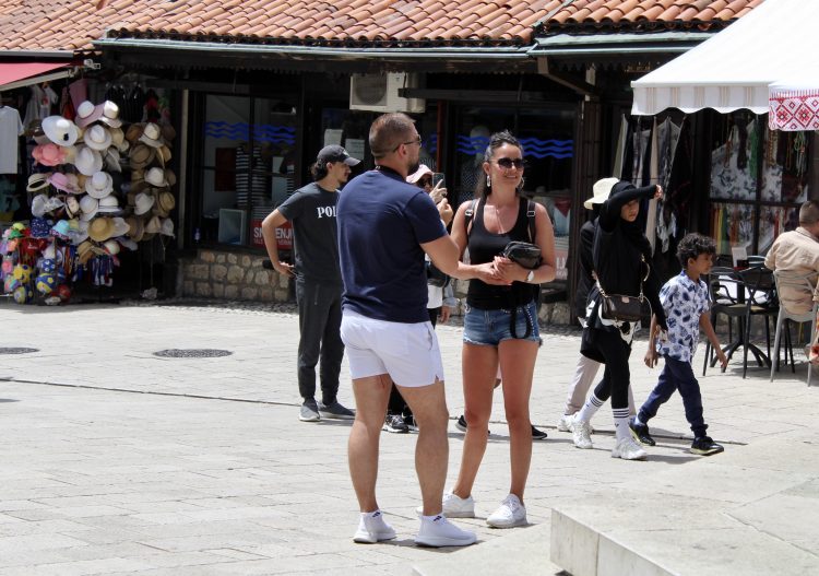 Danas sunčano, temperature do 36 stepeni