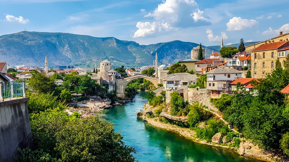 Danas sunčano u cijeloj BiH, temperature do 32, na jugu do 38 stepeni